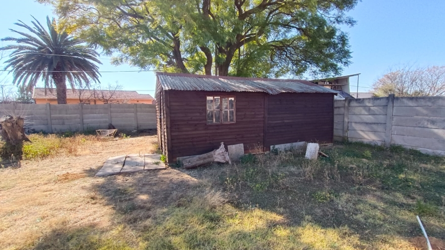 3 Bedroom Property for Sale in Finsbury Gauteng