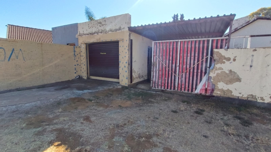 3 Bedroom Property for Sale in Finsbury Gauteng