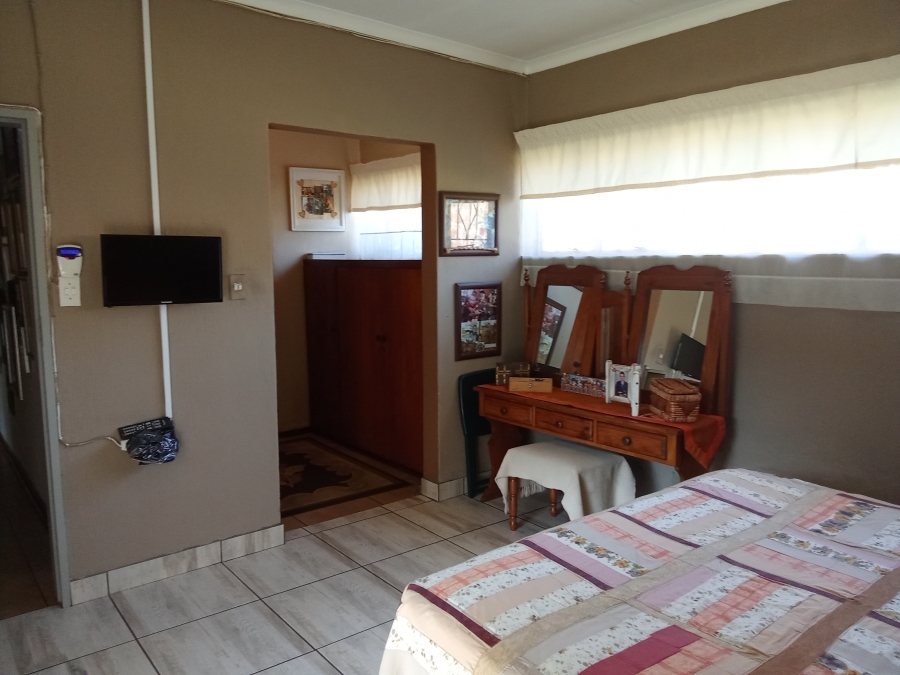 3 Bedroom Property for Sale in Helderkruin Gauteng