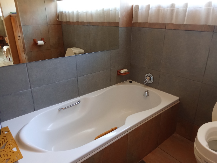 3 Bedroom Property for Sale in Helderkruin Gauteng
