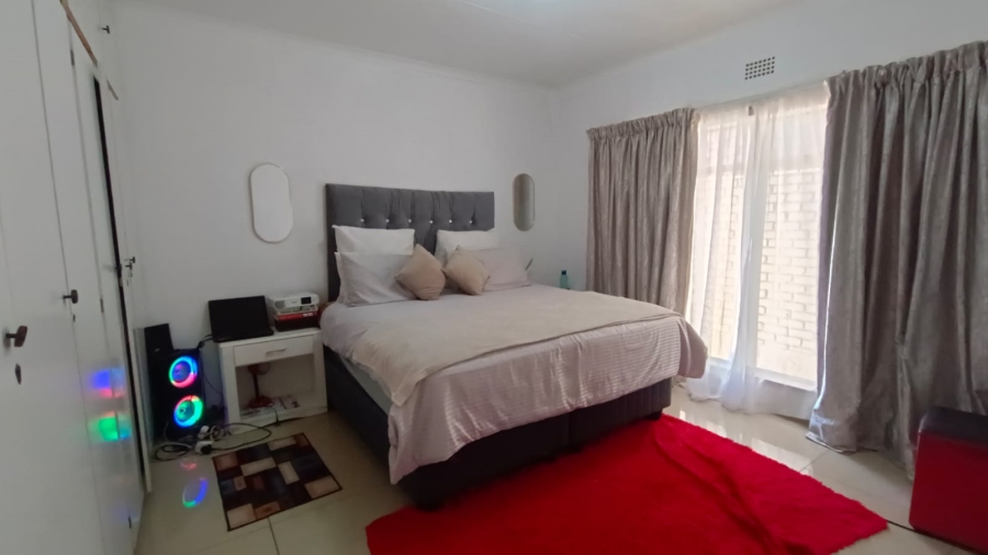 2 Bedroom Property for Sale in Homelake Gauteng