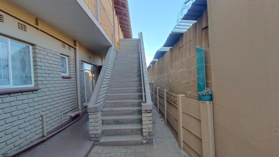2 Bedroom Property for Sale in Homelake Gauteng