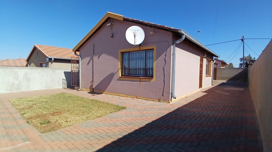 2 Bedroom Property for Sale in Lower Finsbury Gauteng