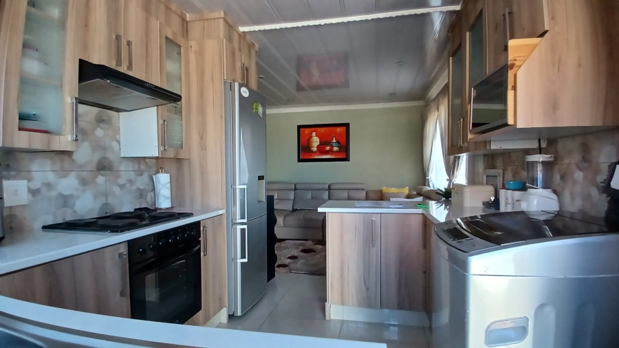 2 Bedroom Property for Sale in Lower Finsbury Gauteng