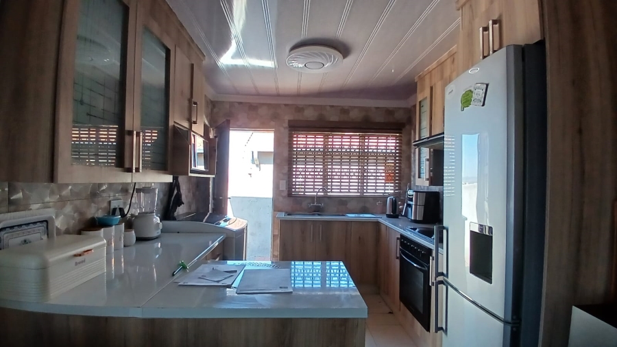 2 Bedroom Property for Sale in Lower Finsbury Gauteng