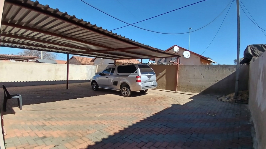 2 Bedroom Property for Sale in Lower Finsbury Gauteng