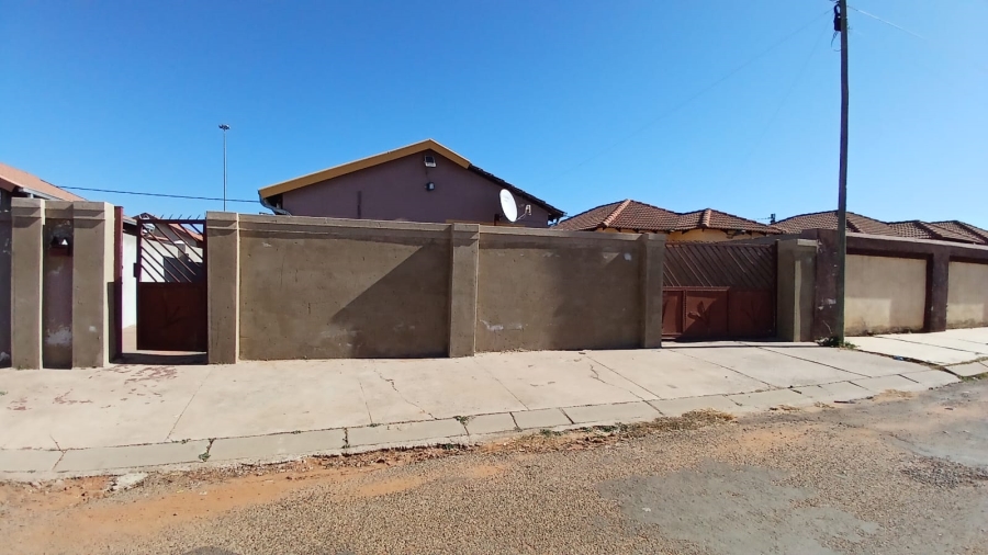 2 Bedroom Property for Sale in Lower Finsbury Gauteng