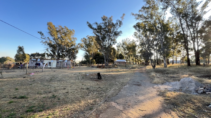 4 Bedroom Property for Sale in Tenacre A H Gauteng