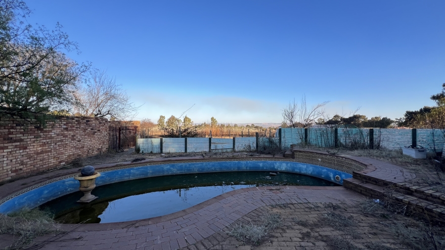 4 Bedroom Property for Sale in Tenacre A H Gauteng