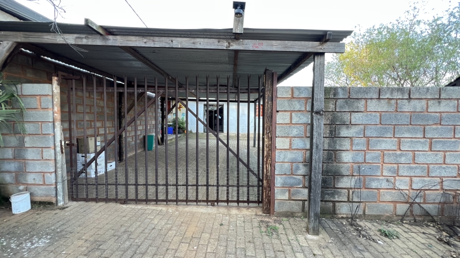 4 Bedroom Property for Sale in Tenacre A H Gauteng
