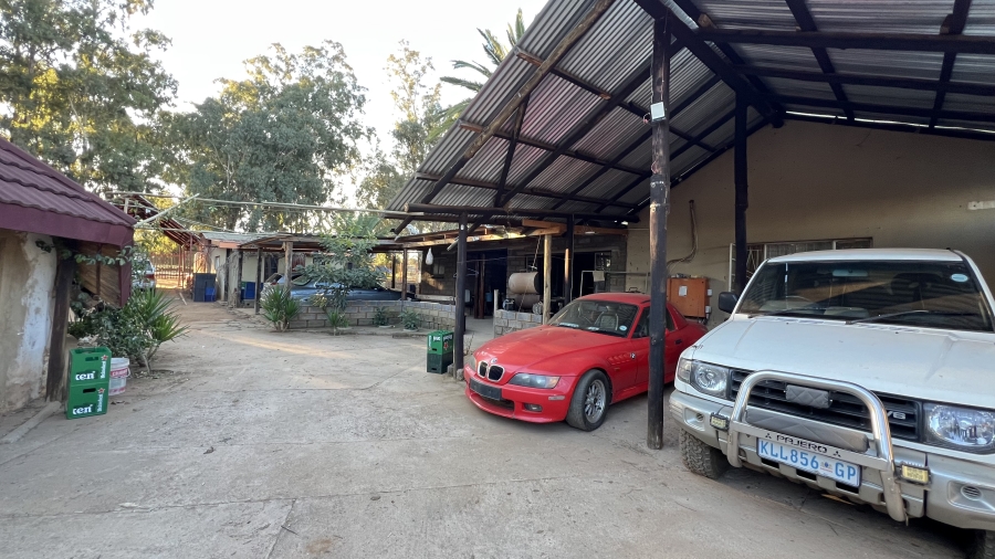 4 Bedroom Property for Sale in Tenacre A H Gauteng
