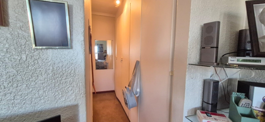 5 Bedroom Property for Sale in Rant En Dal Gauteng