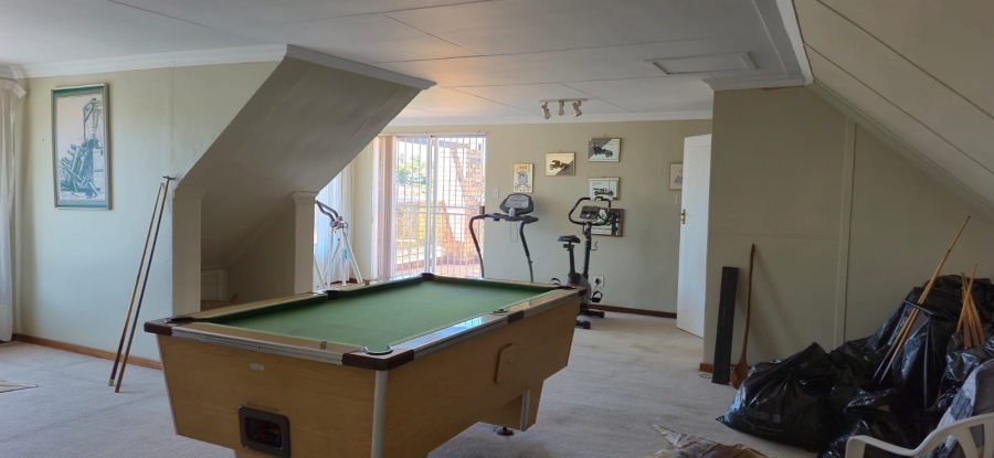 5 Bedroom Property for Sale in Rant En Dal Gauteng