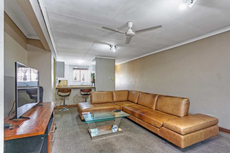 2 Bedroom Property for Sale in Sunninghill Gauteng
