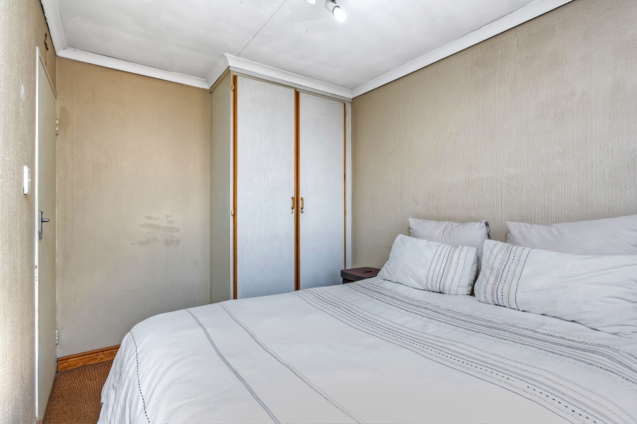 2 Bedroom Property for Sale in Sunninghill Gauteng
