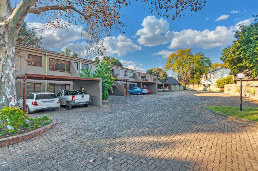 2 Bedroom Property for Sale in Sunninghill Gauteng