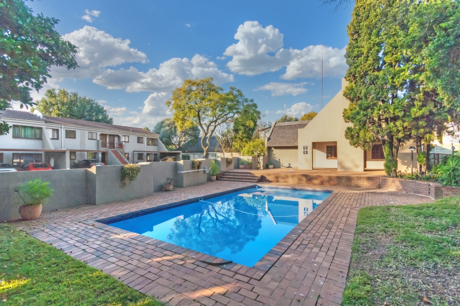 2 Bedroom Property for Sale in Sunninghill Gauteng