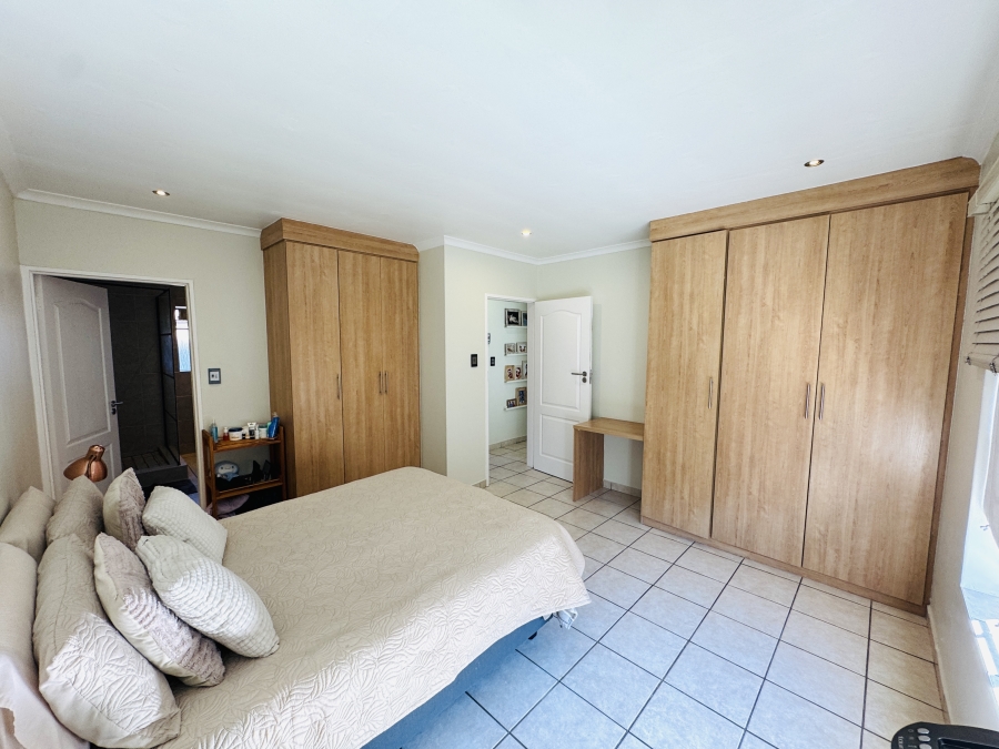 3 Bedroom Property for Sale in Thatchfield Close Gauteng