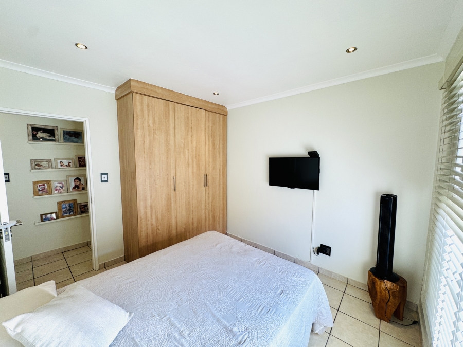3 Bedroom Property for Sale in Thatchfield Close Gauteng