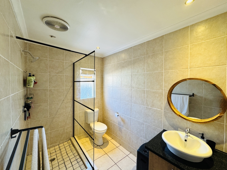 3 Bedroom Property for Sale in Thatchfield Close Gauteng