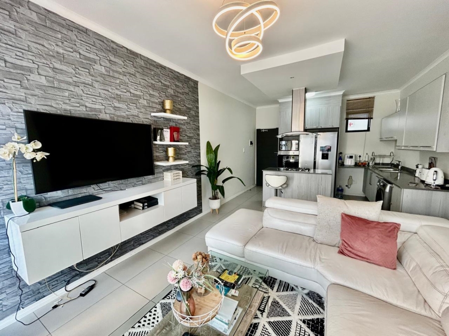 2 Bedroom Property for Sale in Erand Gardens Gauteng