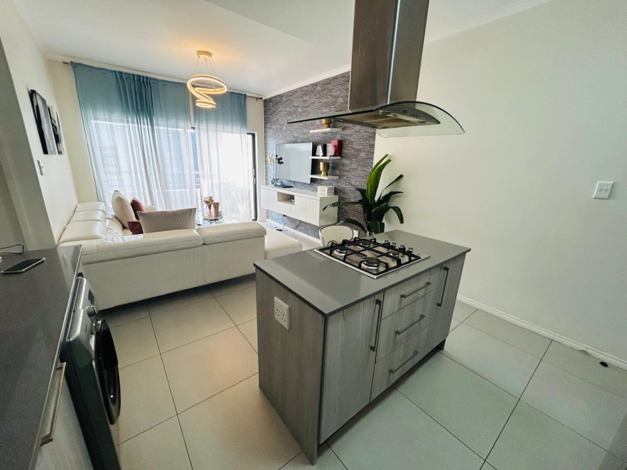2 Bedroom Property for Sale in Erand Gardens Gauteng