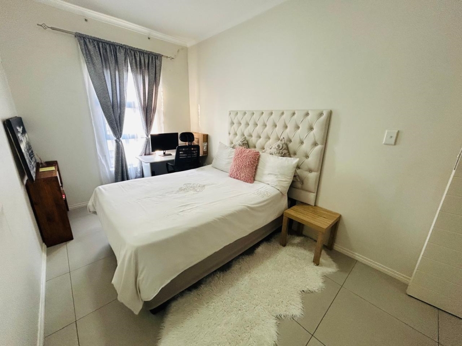 2 Bedroom Property for Sale in Erand Gardens Gauteng