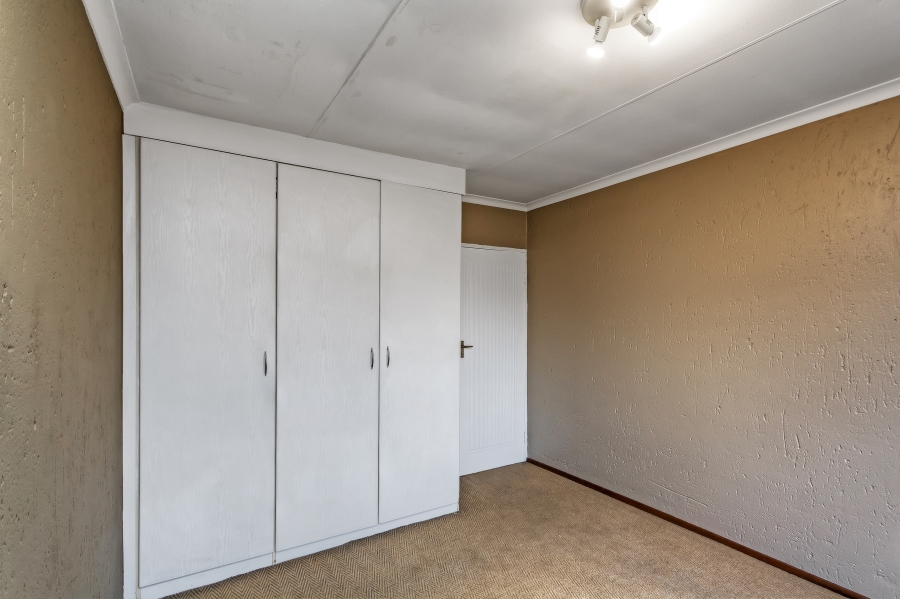 4 Bedroom Property for Sale in Beverley Gauteng