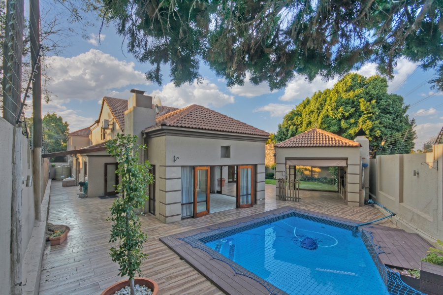 4 Bedroom Property for Sale in Beverley Gauteng