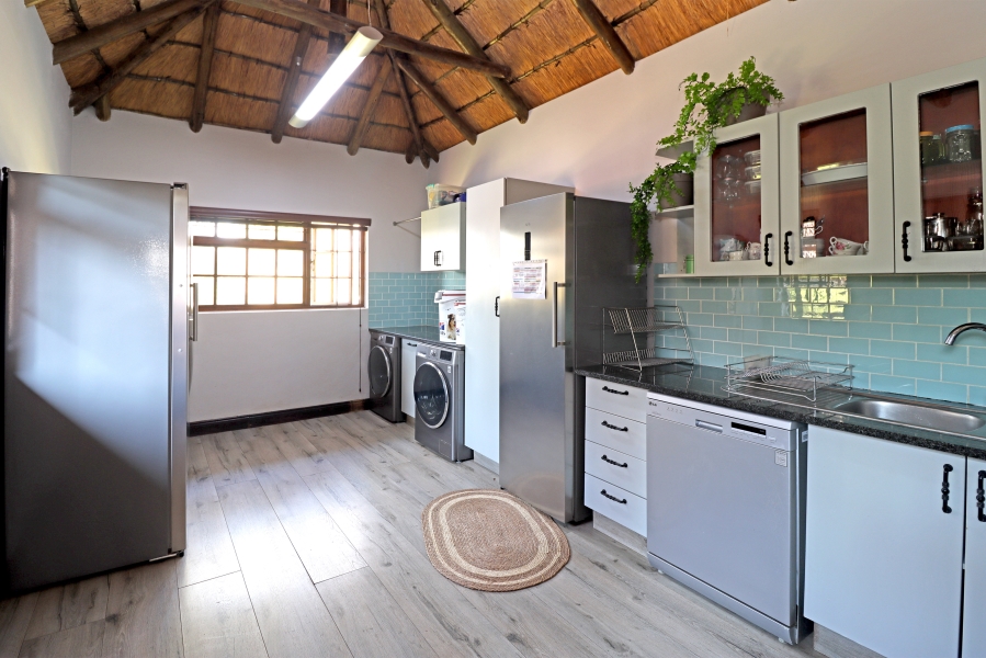 4 Bedroom Property for Sale in Randjesfontein A H Gauteng