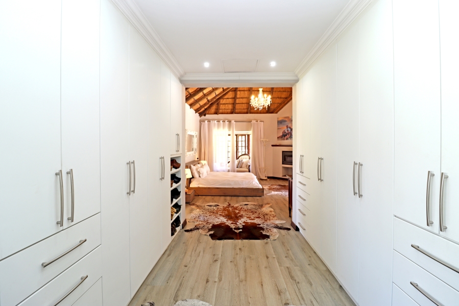 4 Bedroom Property for Sale in Randjesfontein A H Gauteng