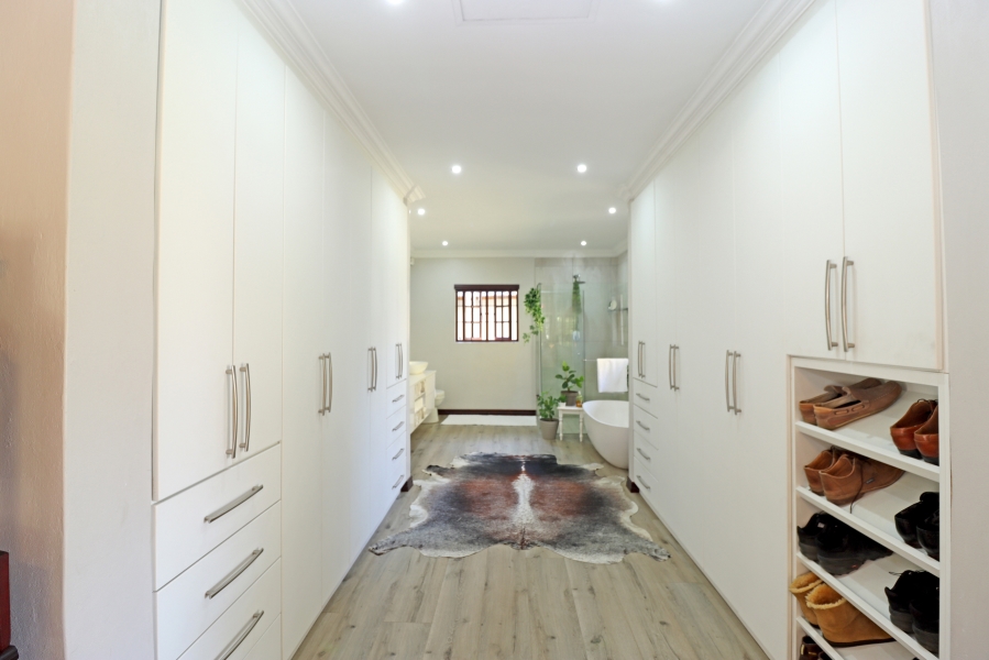 4 Bedroom Property for Sale in Randjesfontein A H Gauteng