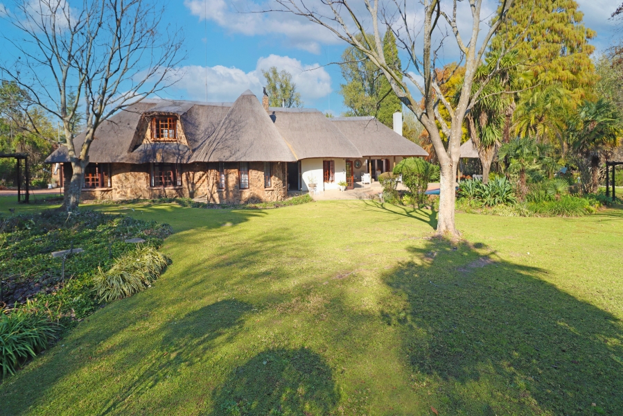 4 Bedroom Property for Sale in Randjesfontein A H Gauteng