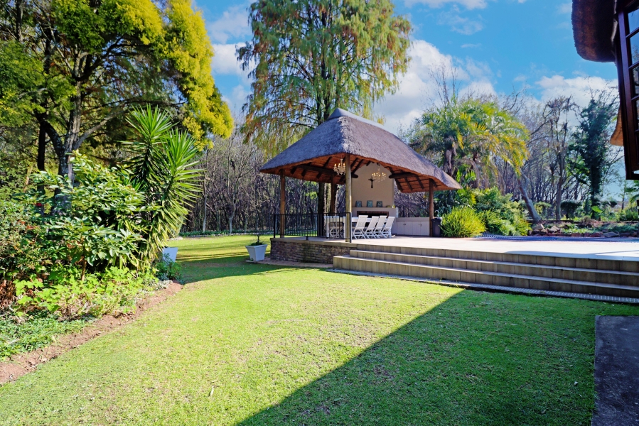 4 Bedroom Property for Sale in Randjesfontein A H Gauteng