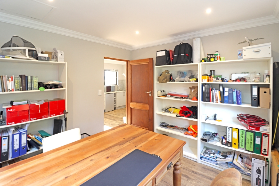 4 Bedroom Property for Sale in Randjesfontein A H Gauteng