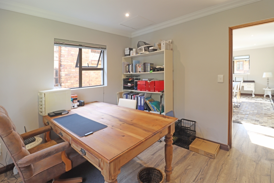 4 Bedroom Property for Sale in Randjesfontein A H Gauteng