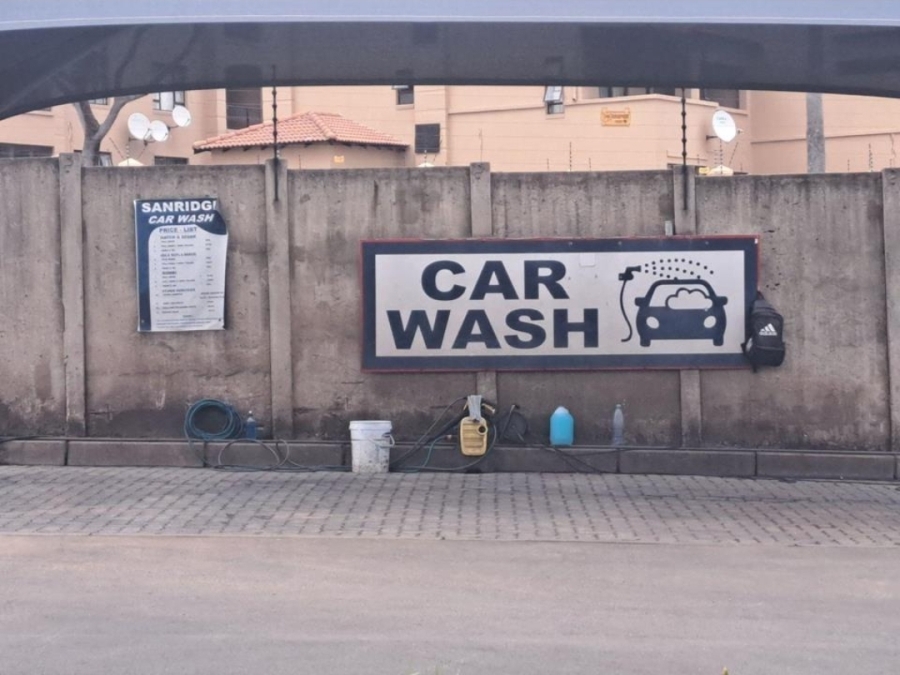 1 Bedroom Property for Sale in Erand Gardens Gauteng