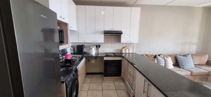 2 Bedroom Property for Sale in Barbeque Downs Gauteng