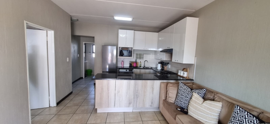 2 Bedroom Property for Sale in Barbeque Downs Gauteng