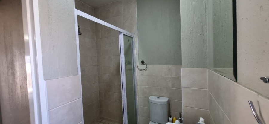2 Bedroom Property for Sale in Barbeque Downs Gauteng