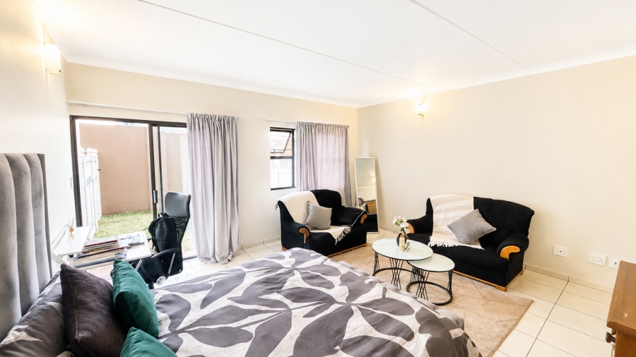 1 Bedroom Property for Sale in Barbeque Downs Gauteng