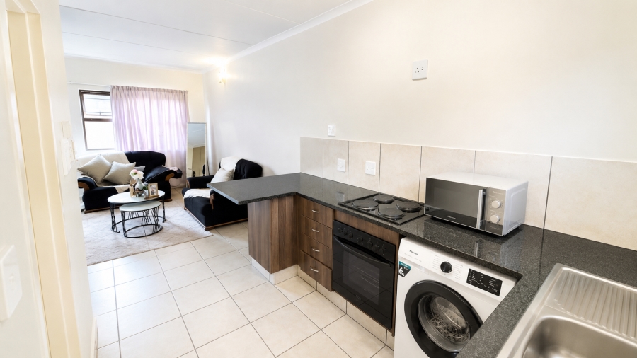 1 Bedroom Property for Sale in Barbeque Downs Gauteng