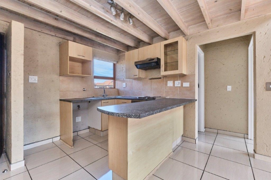 1 Bedroom Property for Sale in Sunninghill Gauteng