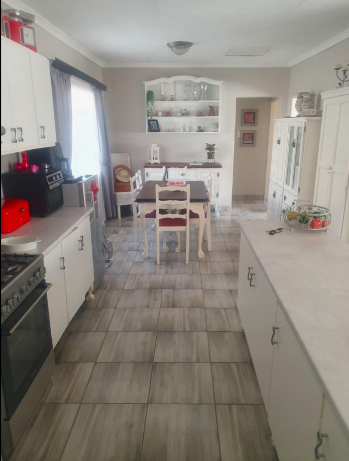 2 Bedroom Property for Sale in Eldoraigne Gauteng