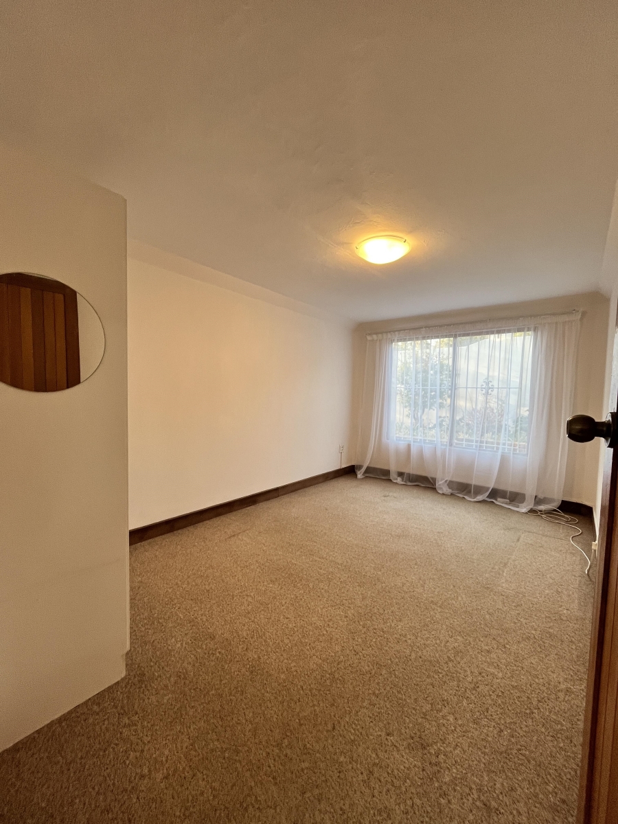 To Let 1 Bedroom Property for Rent in Linden Gauteng