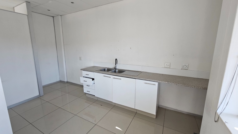 To Let Commercial Property for Rent in Bedfordview Gauteng