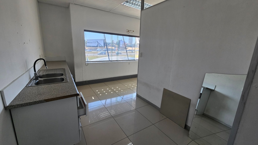 To Let Commercial Property for Rent in Bedfordview Gauteng