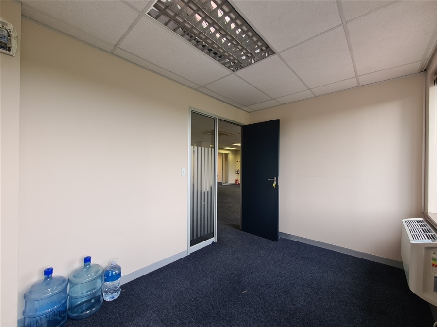To Let Commercial Property for Rent in Magaliessig Gauteng