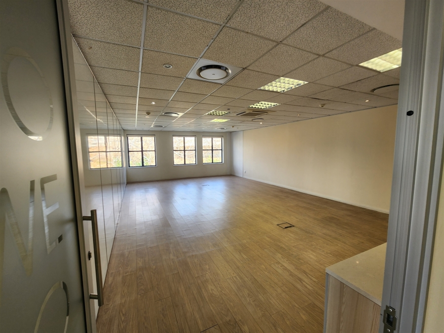 To Let Commercial Property for Rent in Barlow Park Gauteng