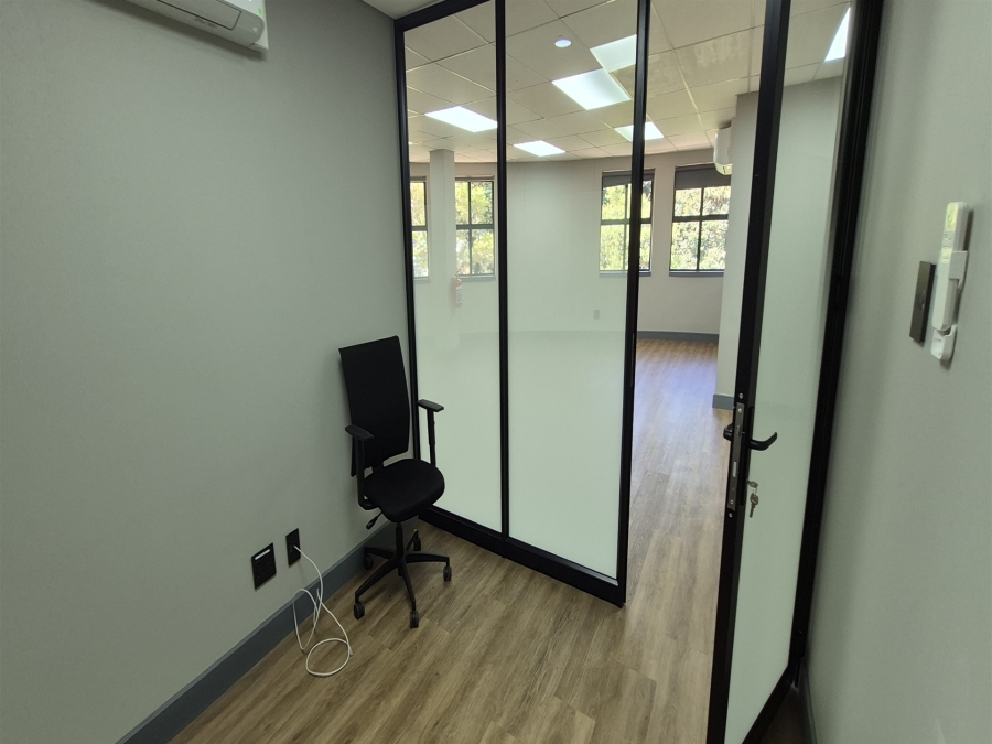 To Let Commercial Property for Rent in Dunkeld Gauteng